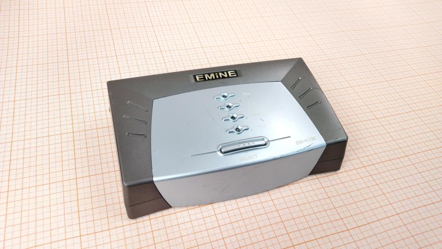 098-051-001 Свитч KVM EMINE EM-410E #1