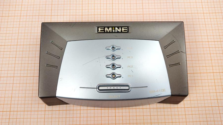 098-051-001 Свитч KVM EMINE EM-410E #2