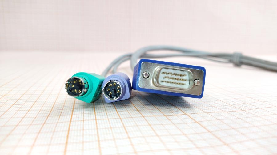098-065-001 Кабель KVM COMPAQ 228913-0002 #2
