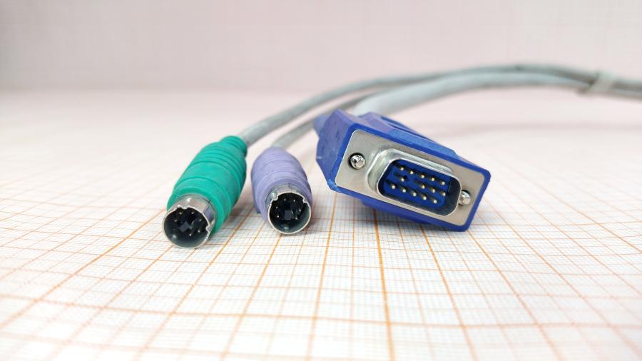 098-066-001 Кабель KVM  DB15(F)+2xPS/2 - DB15(M)+2xPS/2 1.8m #3