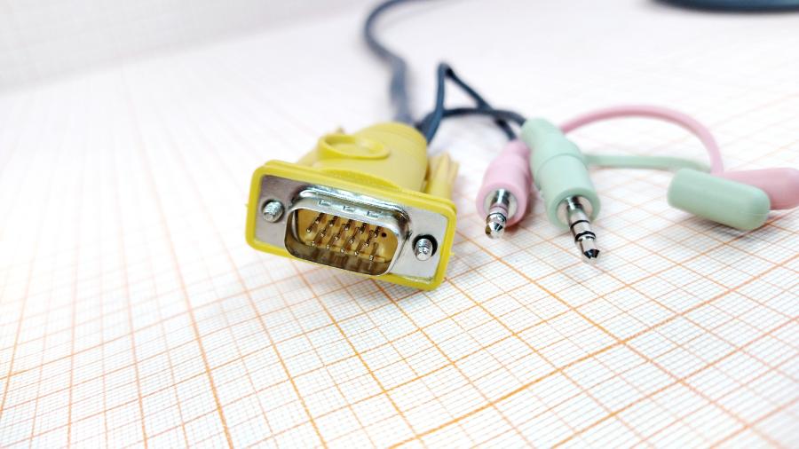 098-100-001 Кабель KVM ATEN 2L-5301U #3