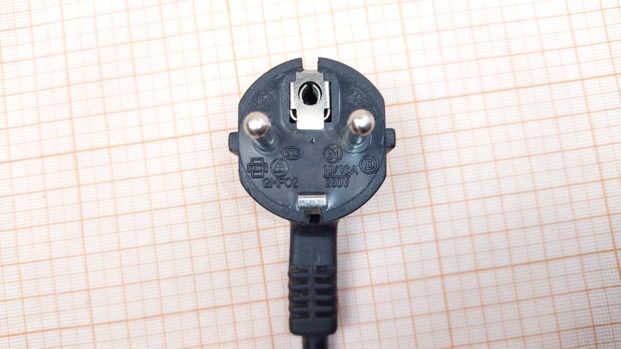 193-269-001 Кабель питания CEE7/7  CEE7/7 Угловой - IEC-C13 3G×1.0мм² 2.5M #5