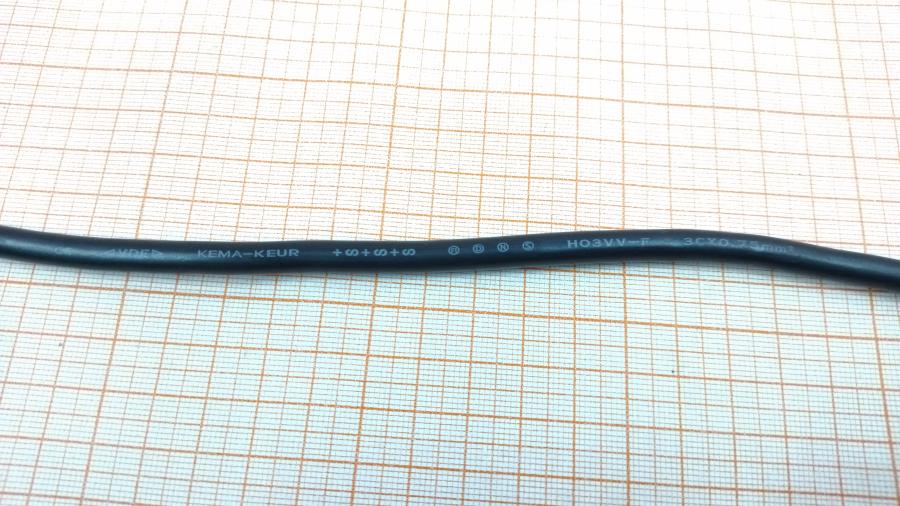 098-167-001 Кабель питания CEE7/7  CEE7/7 Угловой - IEC-C5 3×0.75mm2 1.5m #6