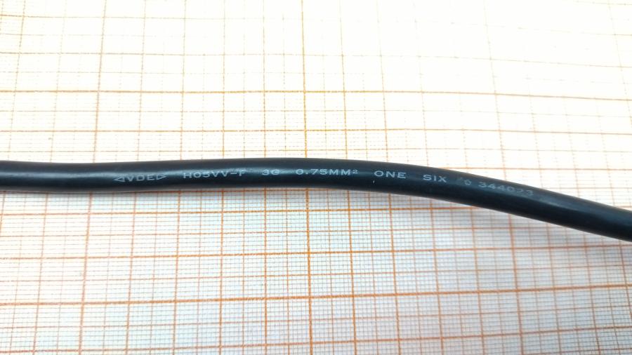 193-270-001 Кабель питания CEE7/7  CEE7/7 Угловой - IEC-C13 3G×0.75мм² 1.8M #6