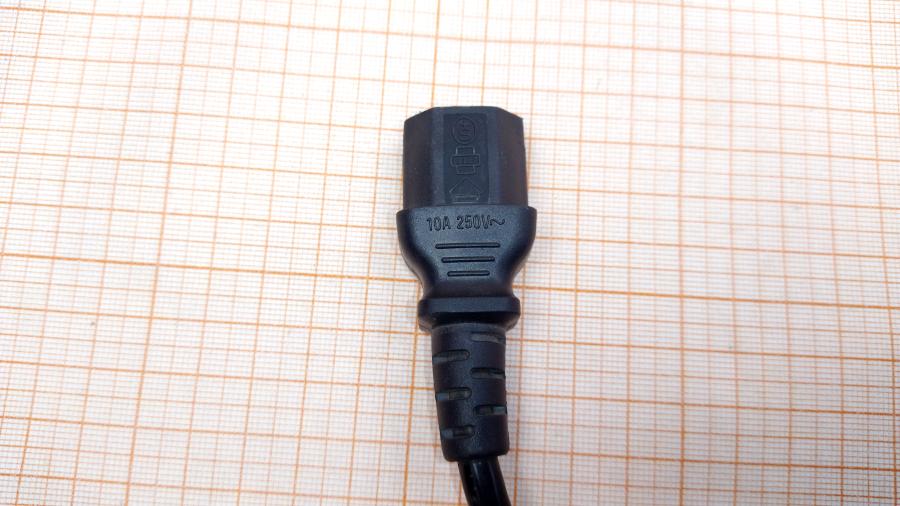 193-267-002 Кабель питания CEE7/7  CEE7/7 - IEC-C13 3G×1.0мм² 1.8M #2