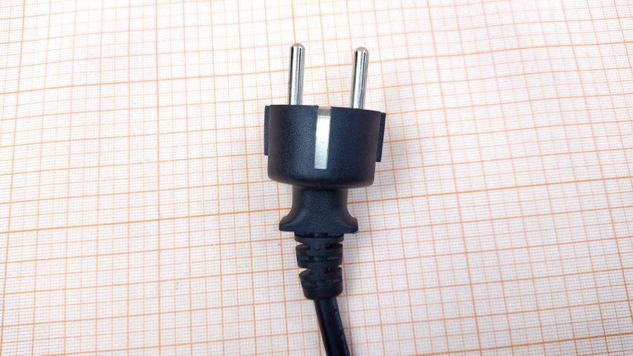 193-275-001 Кабель питания CEE7/7  CEE7/7 - IEC-C13 3G×1.0мм² 2M #4
