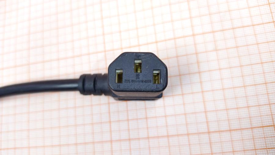 098-172-001 Кабель питания CEE7/7  CEE7/7 Угловой - IEC-C13 Угловой  3×0.75mm2 1.5m #3