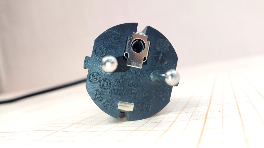 098-174-001 Кабель питания CEE7/7  CEE7/7 - IEC-C13 3×1.0mm2 2m #5