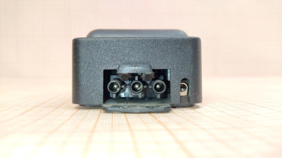 119-017-001 Блок силовых розеток Robertson SERIES 750/760 #3