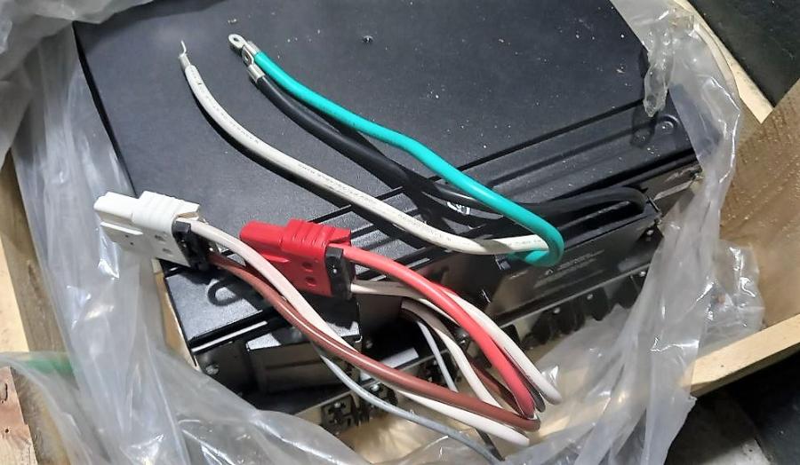 209-004-001 Дополнительный аккумуляторный модуль для ИБП APC SURT192RMXLBP2 #14