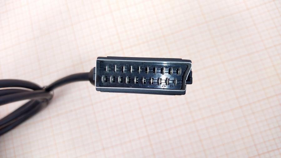098-236-001 Кабель интерфейсный  SCART - MDR 14Pin 1.7M #5