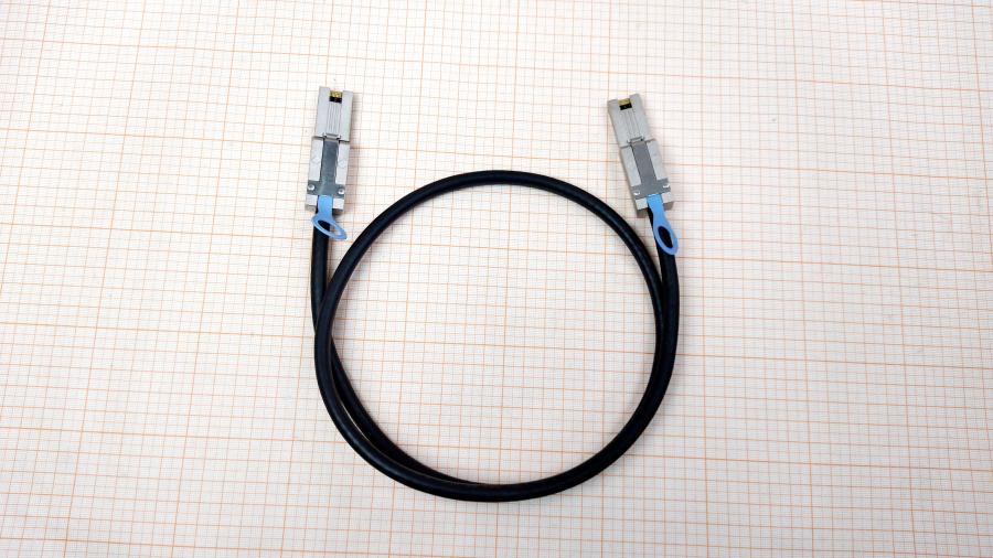 123-012-001 Кабель SFF  SFF-8088 - SFF-8088 1M #1