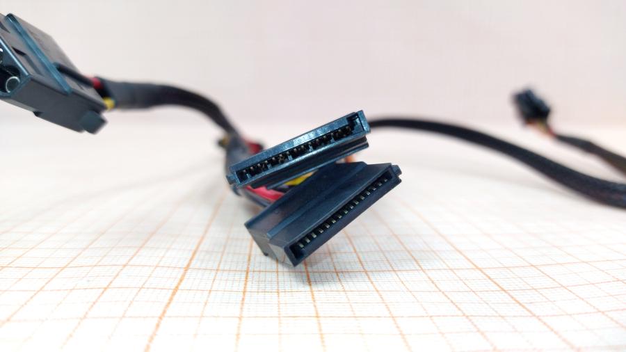 174-192-001 Переходник питания  PCI-E 6Pin (M) - 2x Molex 4Pin - 2x SATA 15Pin #4