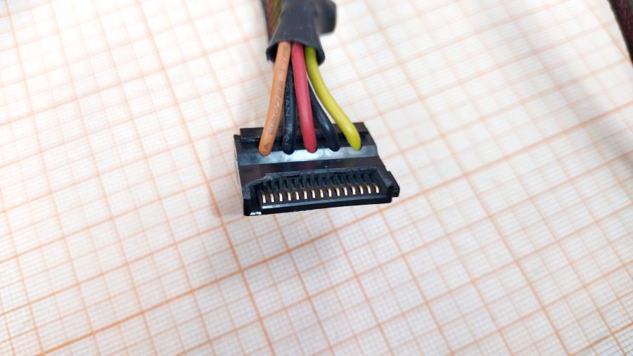 174-194-001 Переходник питания  PCI-E 8Pin (M) - 4x SATA 15Pin #4