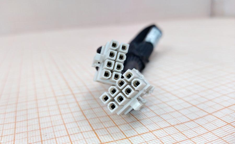 098-266-001 Переходник питания HP 379196-001 #2