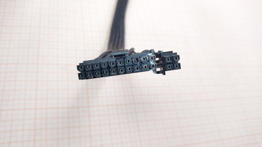 098-269-001 Переходник питания CORSAIR 14-Pin PCI-E (M) + 10-Pin PCI-E (M) - 20+4-Pin PCI-E (M) 0.6M #2