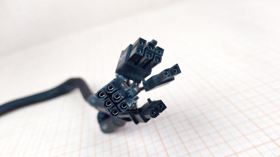 098-273-001 Переходник питания CORSAIR PCI-E 8Pin (M) -  2x PCI-E 6+2Pin (M) 0.6M #3