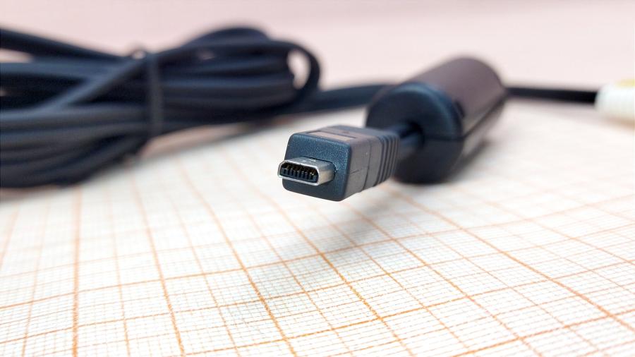 098-306-001 RCA video cable  UC-E6 - 2RCA 1.5M #3