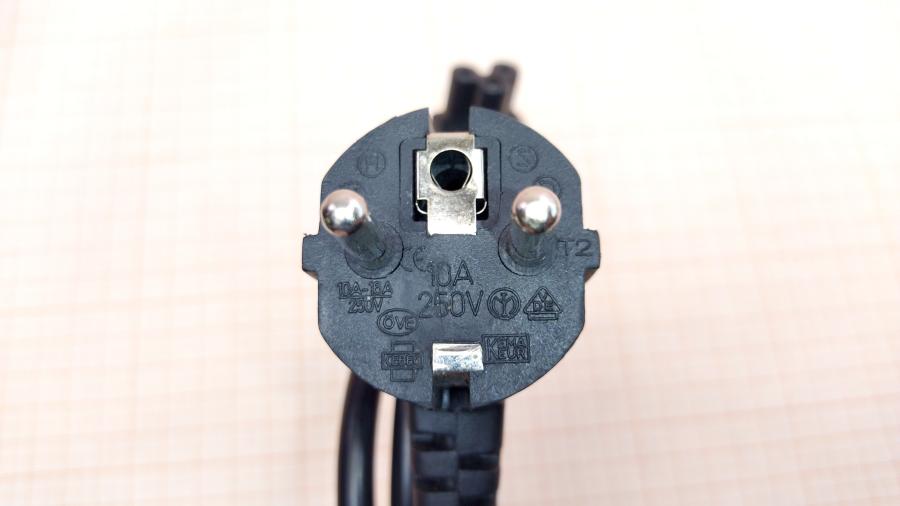 098-348-001 Кабель питания CEE7/7  CEE7/7 Угловой - IEC-C5 3×0.75mm2 1.2M #5