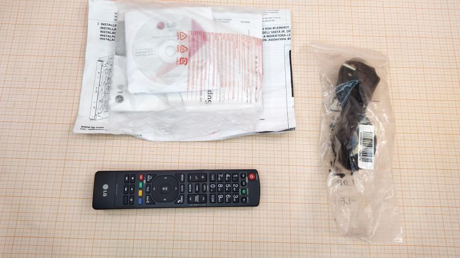 217-011-001 ЖК панель LG 47WX50MF-BL #14