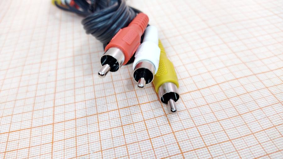 217-070-001 RCA video cable  1.2m/2x3RCA #3