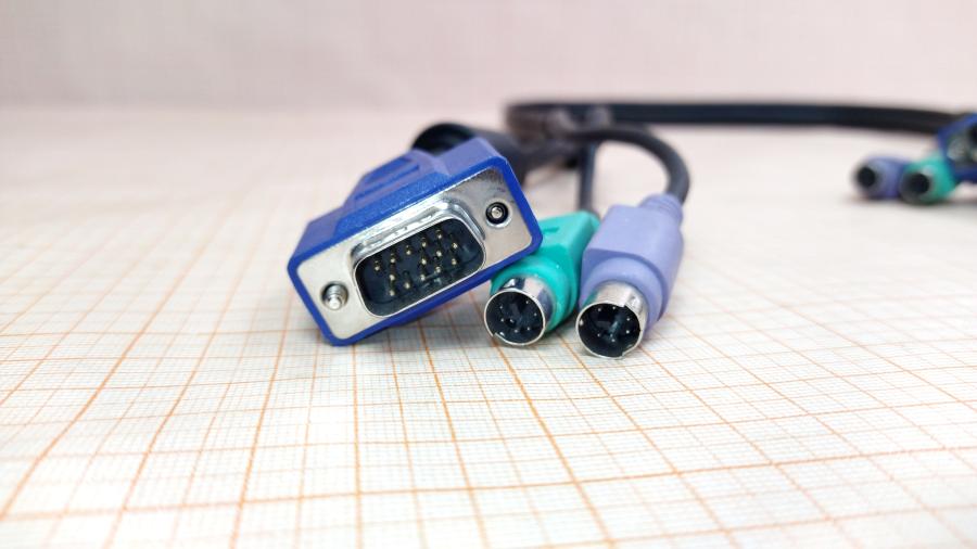 217-073-001 Кабель KVM  DB15(M)+2xPS/2 - DB15(M)+2xPS/2 0.9m #3