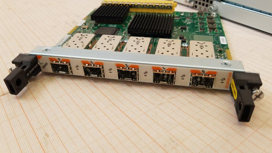 217-135-001 Маршрутизатор CISCO ASR1004 #26