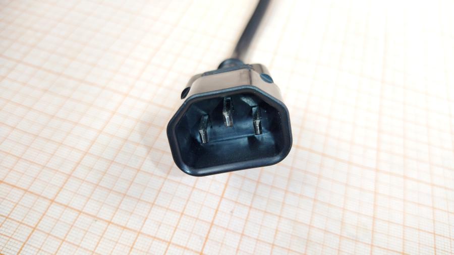 217-177-001 Удлинитель питания IEC-C14  IEC C13 - IEC C14 1.8m blk #3