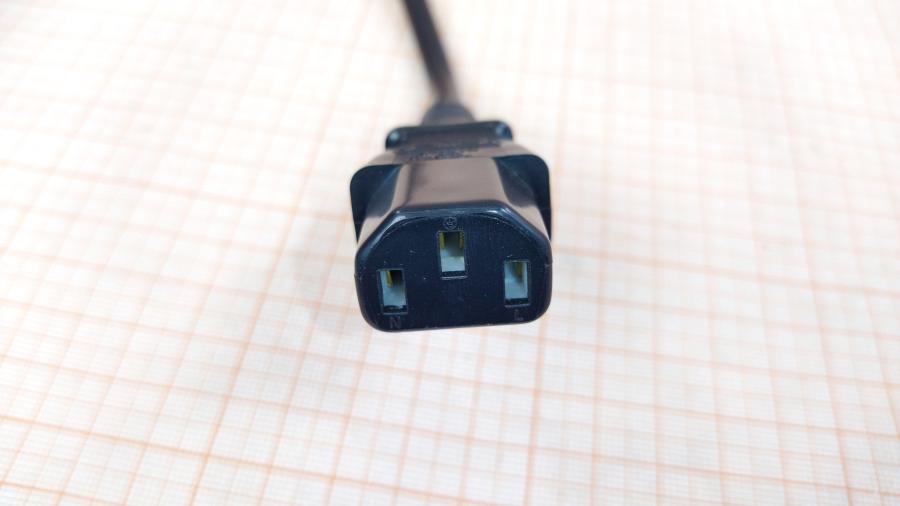 217-177-001 Удлинитель питания IEC-C14  IEC C13 - IEC C14 1.8m blk #5