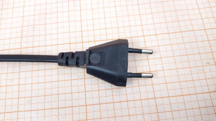 217-206-001 Кабель питания CEE 7/16  CEE7/16 - IEC-C7 2G×0.75мм² 2M #4