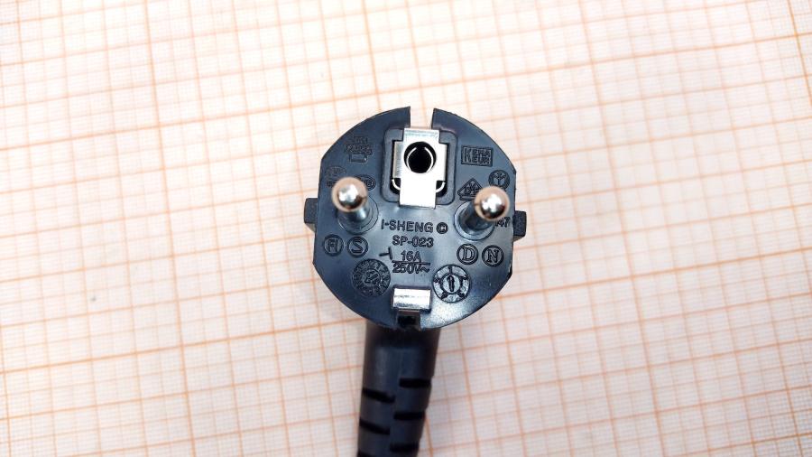 217-208-001 Кабель питания CEE7/7  CEE7/7 Угловой - IEC-C13 Угловой 3G×1.0мм² 1.2M #5