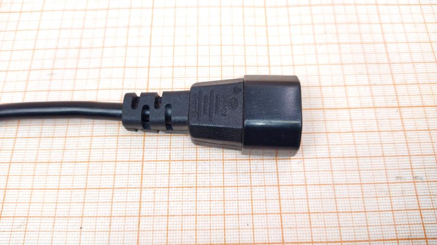 217-210-001 Удлинитель питания IEC-C14 CHAOHUI IEC C13 - IEC C14 0.85m blk #4