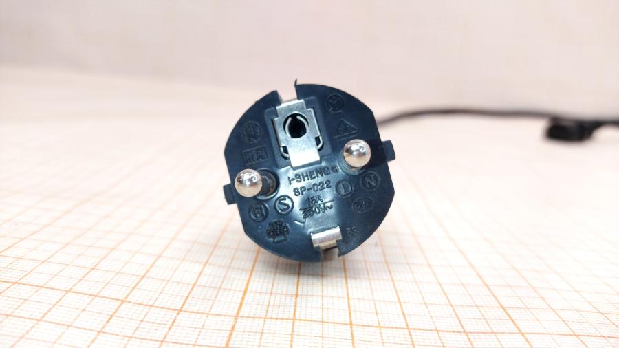 217-214-001 Кабель питания CEE7/7   CEE7/7 - IEC-C13 3G×0.75мм² 1.8M #4