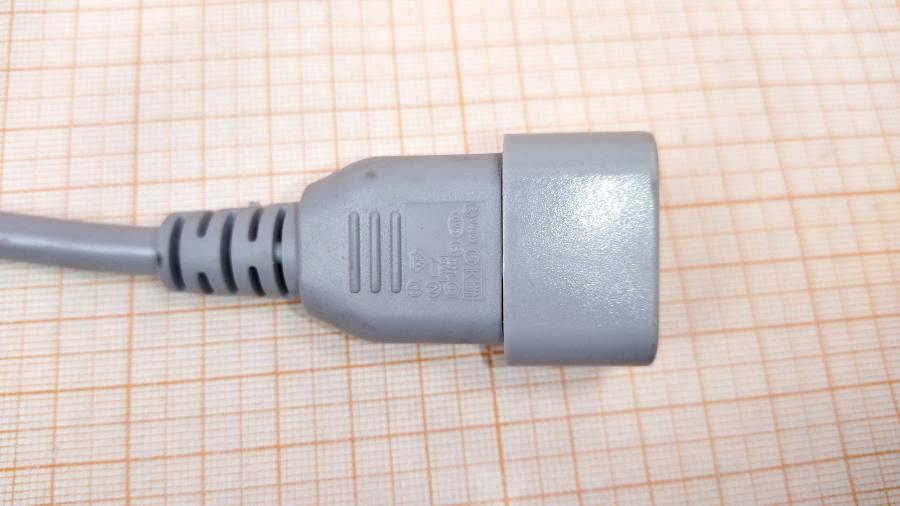 217-177-002 Удлинитель питания IEC-C14  IEC C13 - IEC C14 1.8m blk #5