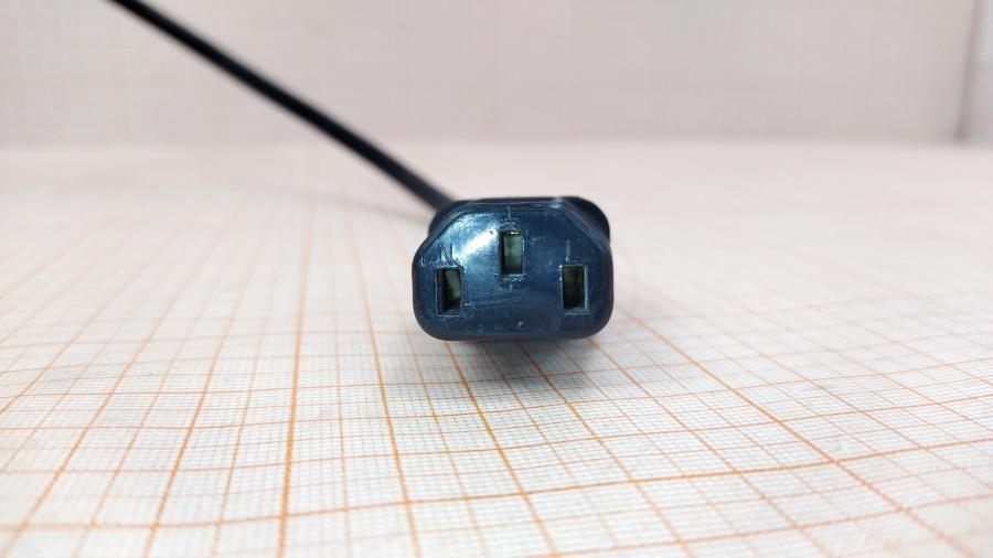 217-237-001 Кабель питания CEE7/7  CEE7/7 Угловой - IEC-C13 3G×0.75мм² 1.8M #5