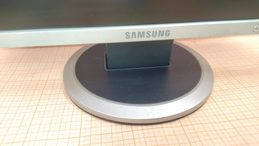 218-004-001 Монитор ЖК SAMSUNG 940NW #2