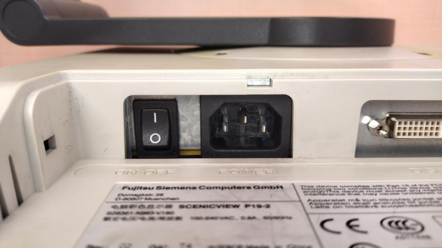 219-001-001 Монитор ЖК FUJITSU-SIEMENS ScenicView P19-2 #8