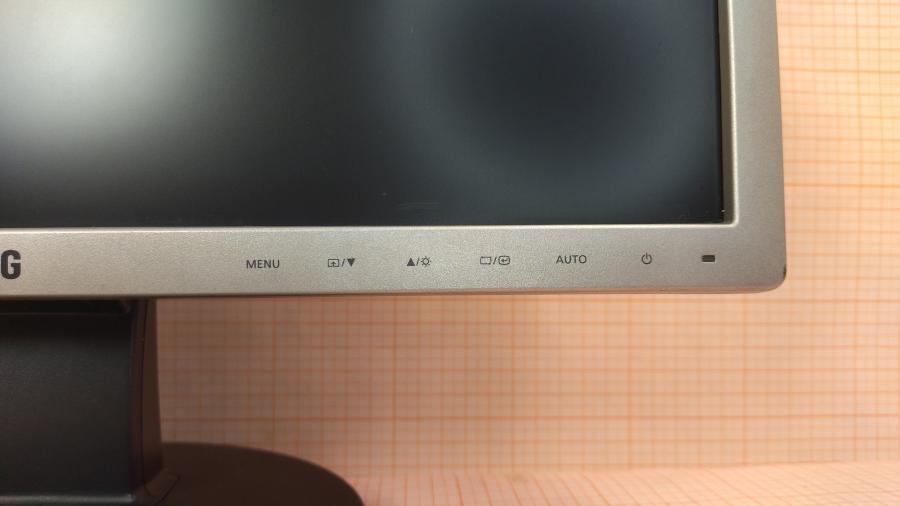 219-006-001 Монитор ЖК SAMSUNG 943N #3