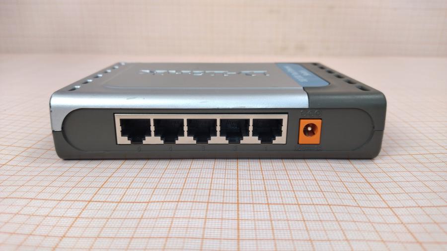 219-028-001 Коммутатор неуправляемый D-LINK DES-1005D #6