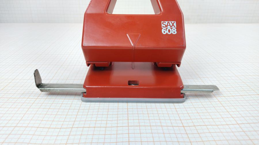 219-033-001 Дырокол SAX 608 #3