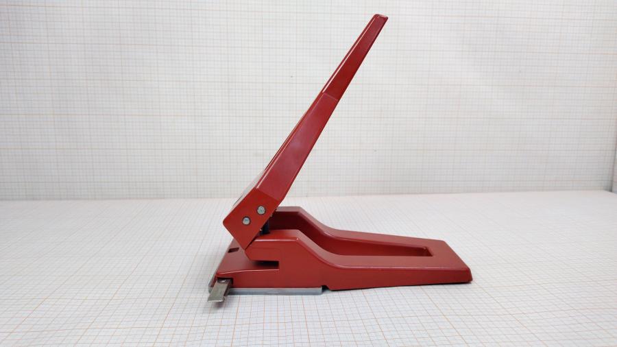 219-033-001 Дырокол SAX 608 #4