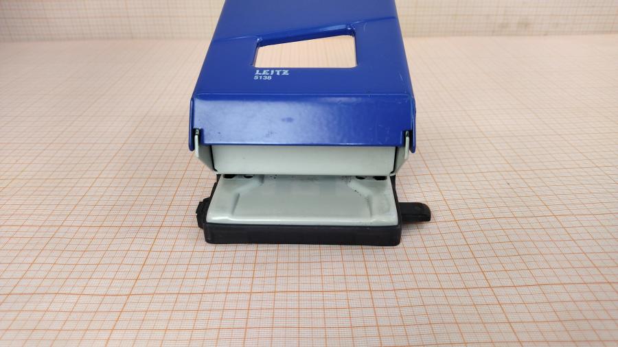 219-034-001 Дырокол LEITZ 5138 #3