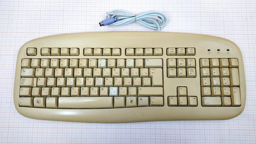 218-037-001 Клавиатура проводная Logitech Y-SU61 #1