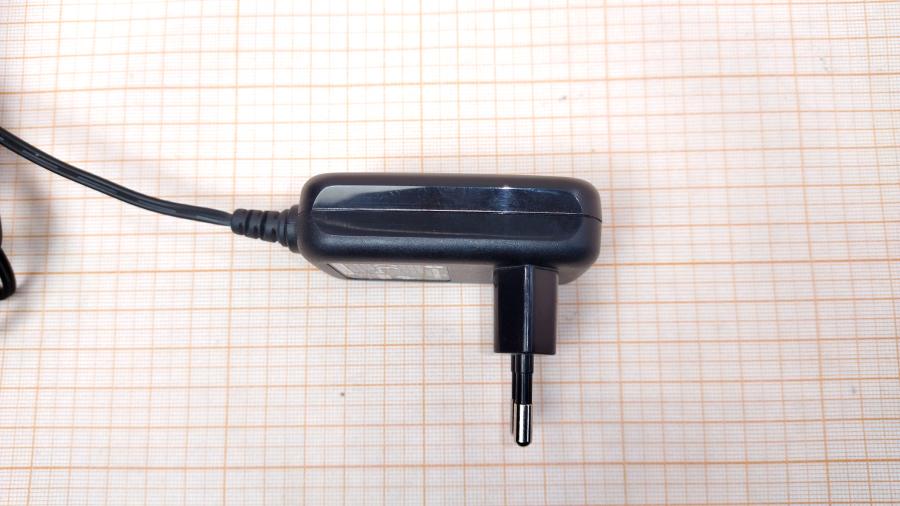 218-054-001 СЗУ для мобильных устройств Motorola DCH3-05EU-0300 #3