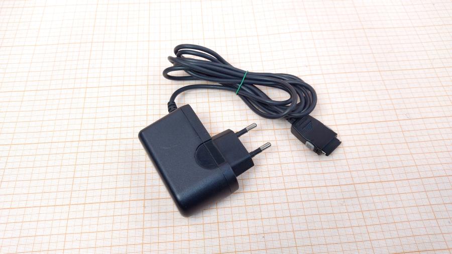 218-062-001 СЗУ для мобильных устройств LG TA-10GR #1