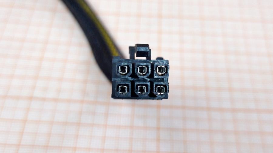 218-117-001 Переходник питания  PCI-E 6Pin - PCI-E 8Pin #2