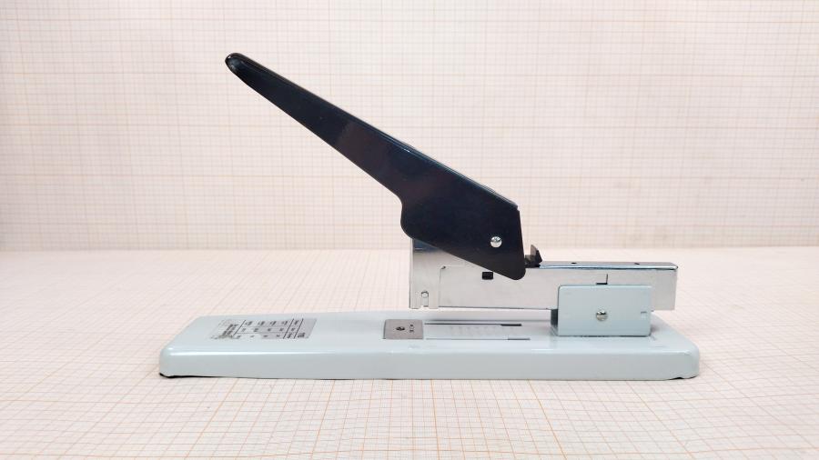 218-121-001 Степлер  110 #3