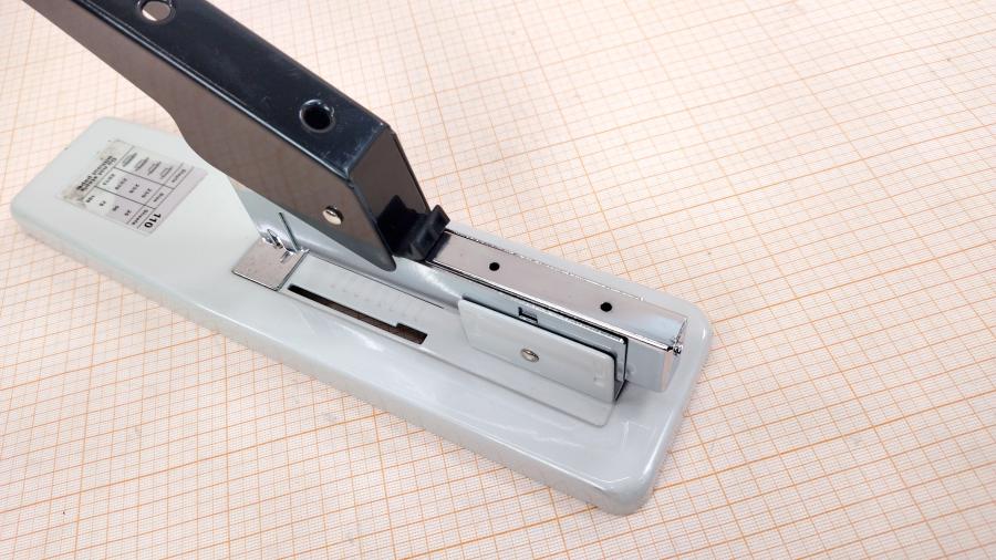 218-121-001 Степлер  110 #4