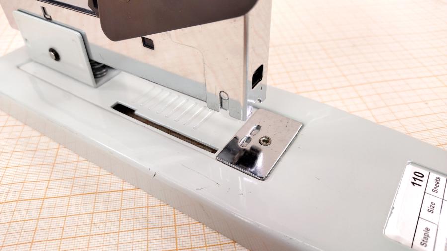 218-121-001 Степлер  110 #6