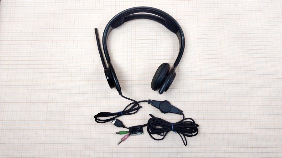 218-156-001 Стереогарнитура RAZER PIRANHA #1